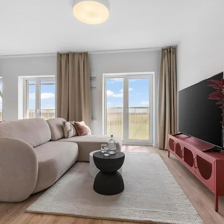 Slnecnice 2-bedroom On Floor 6 With Balcony And Parking By Skyviews